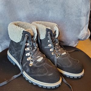 Cloud Nine Sheepskin Boots